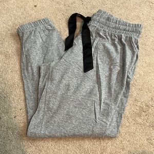 Light sweatpants